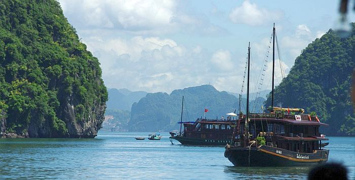 Ha Long Bay 