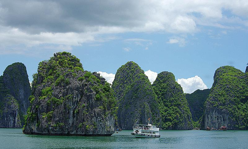Ha Long Bay